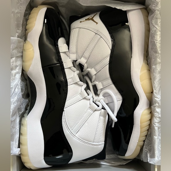 Jordan 11 DMP Gratitude 
Size 11